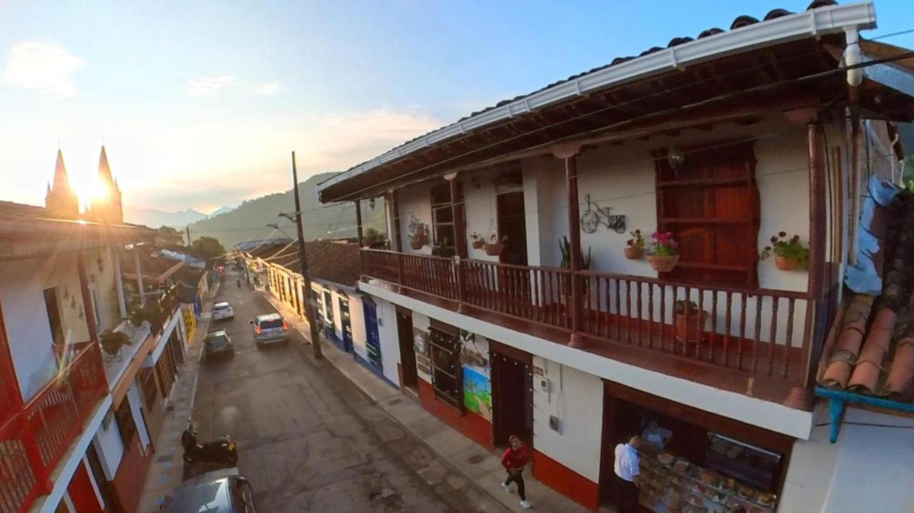 Отель La Casa De Las Flores Hostal Хардин Экстерьер фото